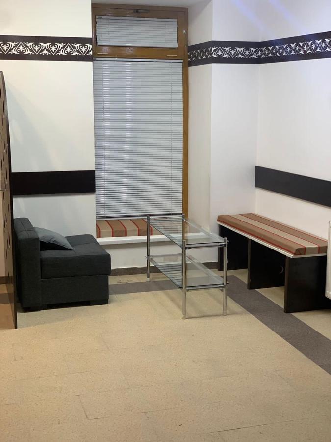 "Modeli" Hostel 第比利斯 外观 照片